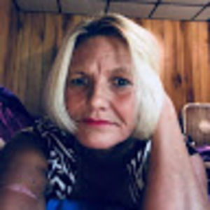 Meet your Posher, Evelyn